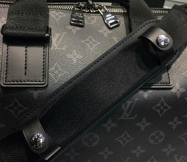 ルイヴィトン モノグラム スーパーコピーエクリプス キャンバス キーポルヴォワヤージュ M43038